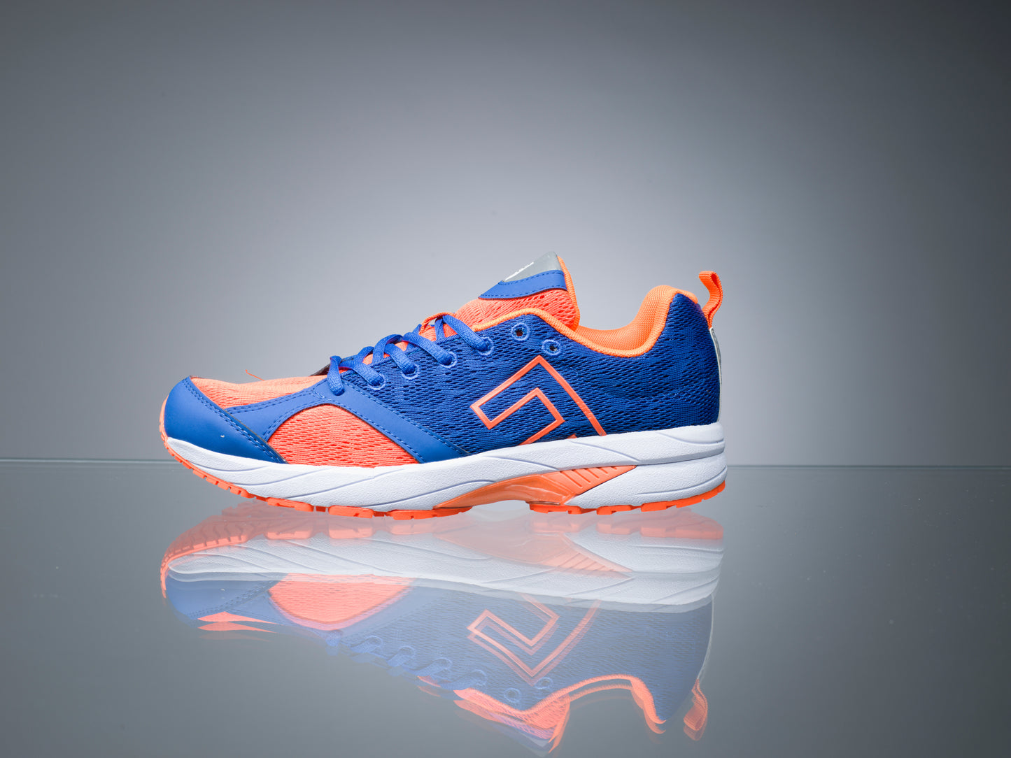 FEET Distance men blue/orange running shoe. FEET Distance miesten sinioranssi juoksukenkä.