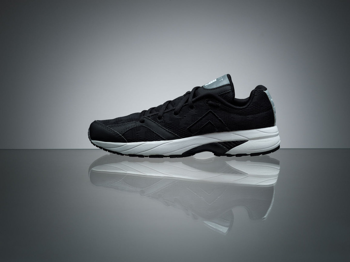 FEET Distance running  shoe, FEET Distance juoksukenkä